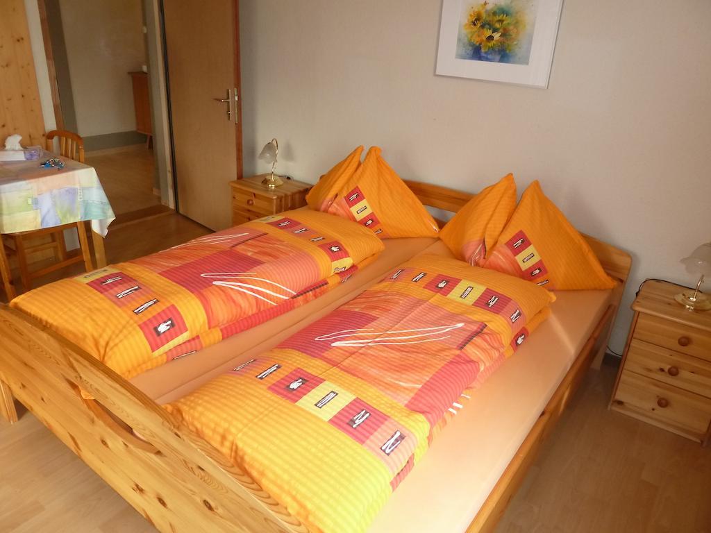 Hotel Restaurant Sunnmatt Aeschi Bei Spiez Δωμάτιο φωτογραφία